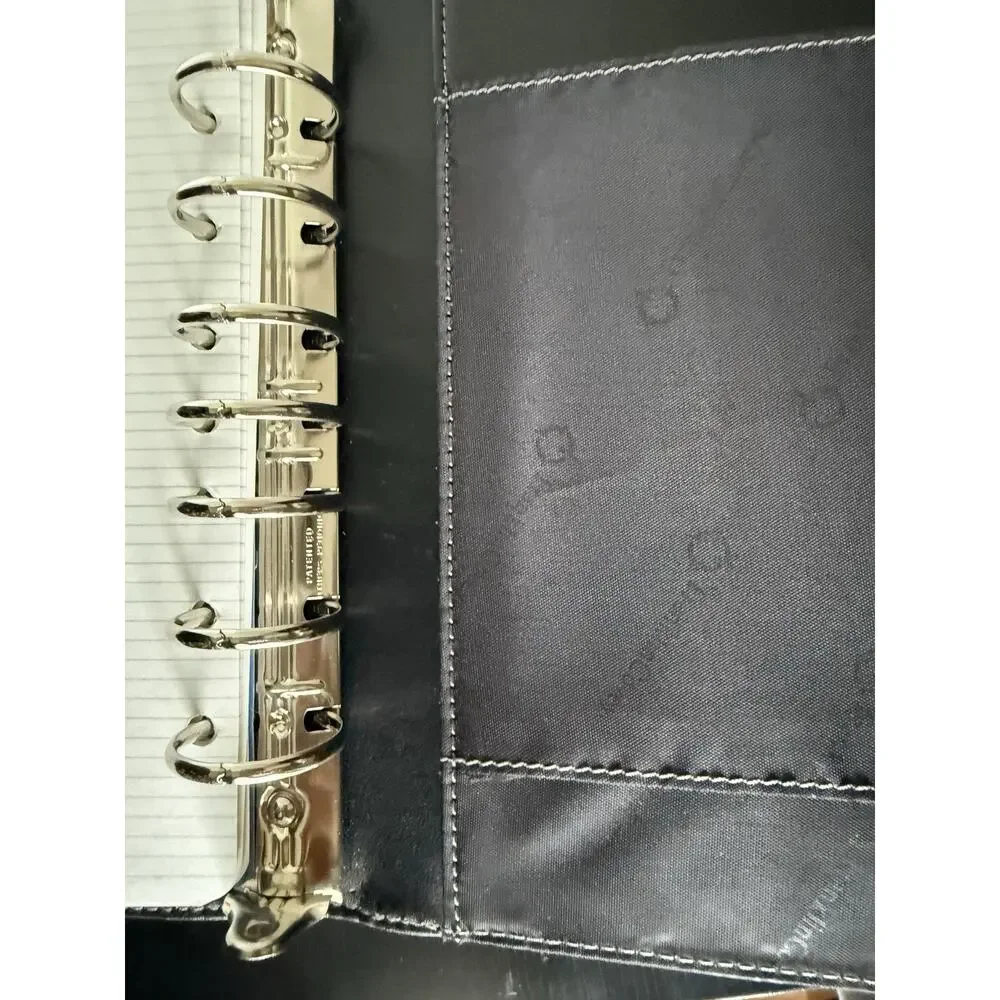 Franklin Covey Classic 7 ring Binder Snap Planner black Fits 5.5x8.5